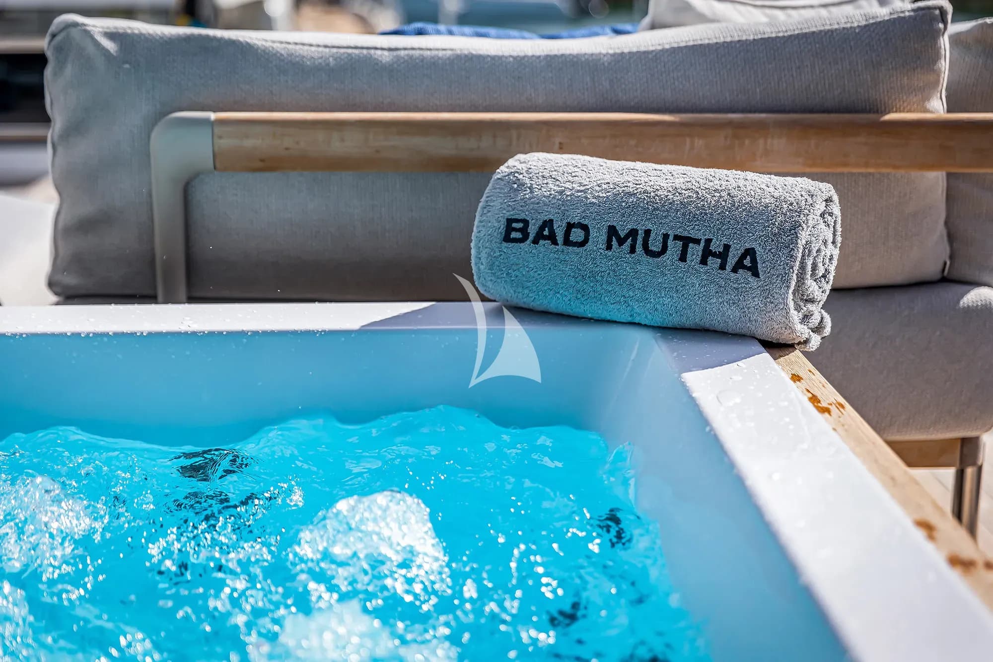 BAD MUTHA — photo 4