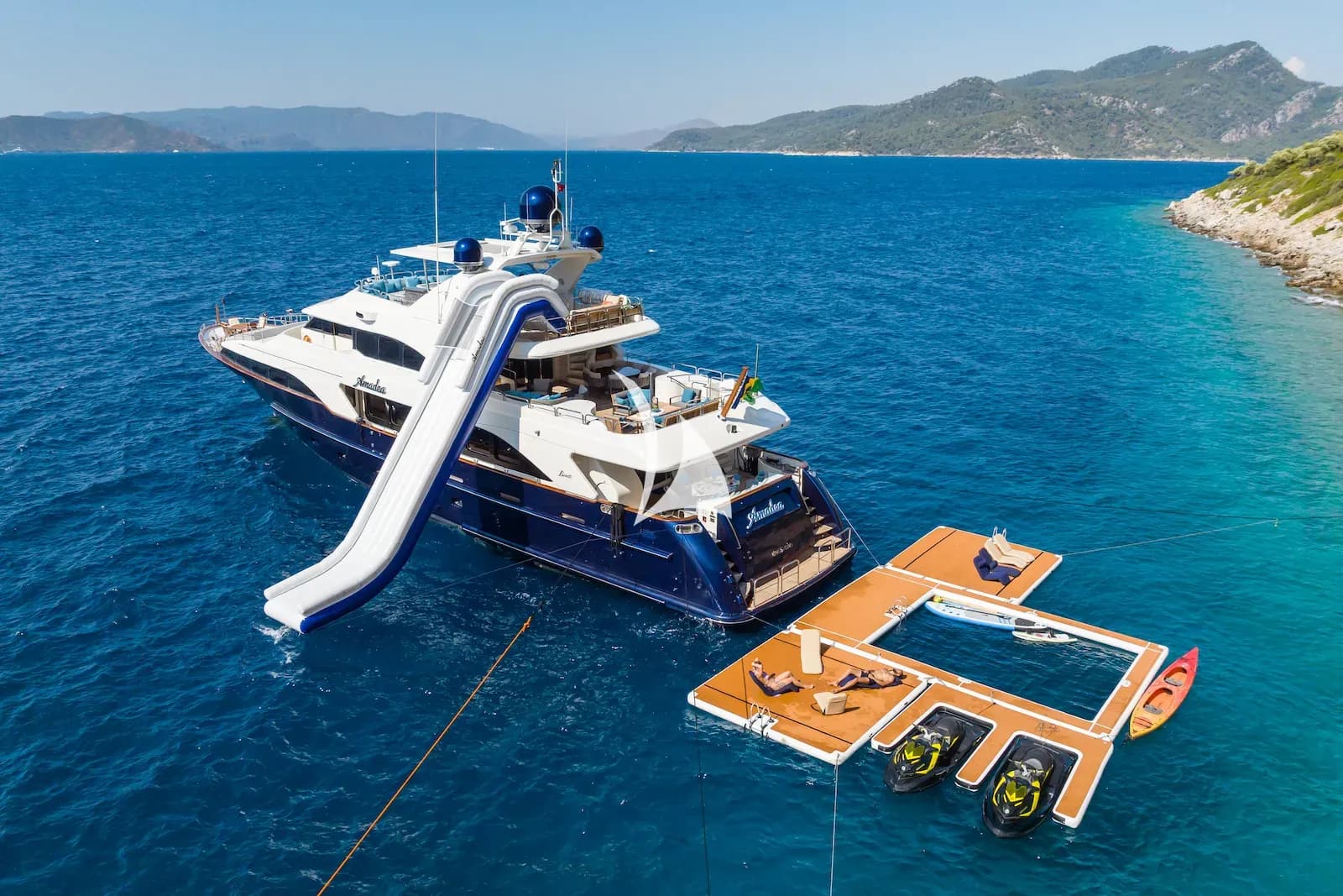 AMADEA — photo 2