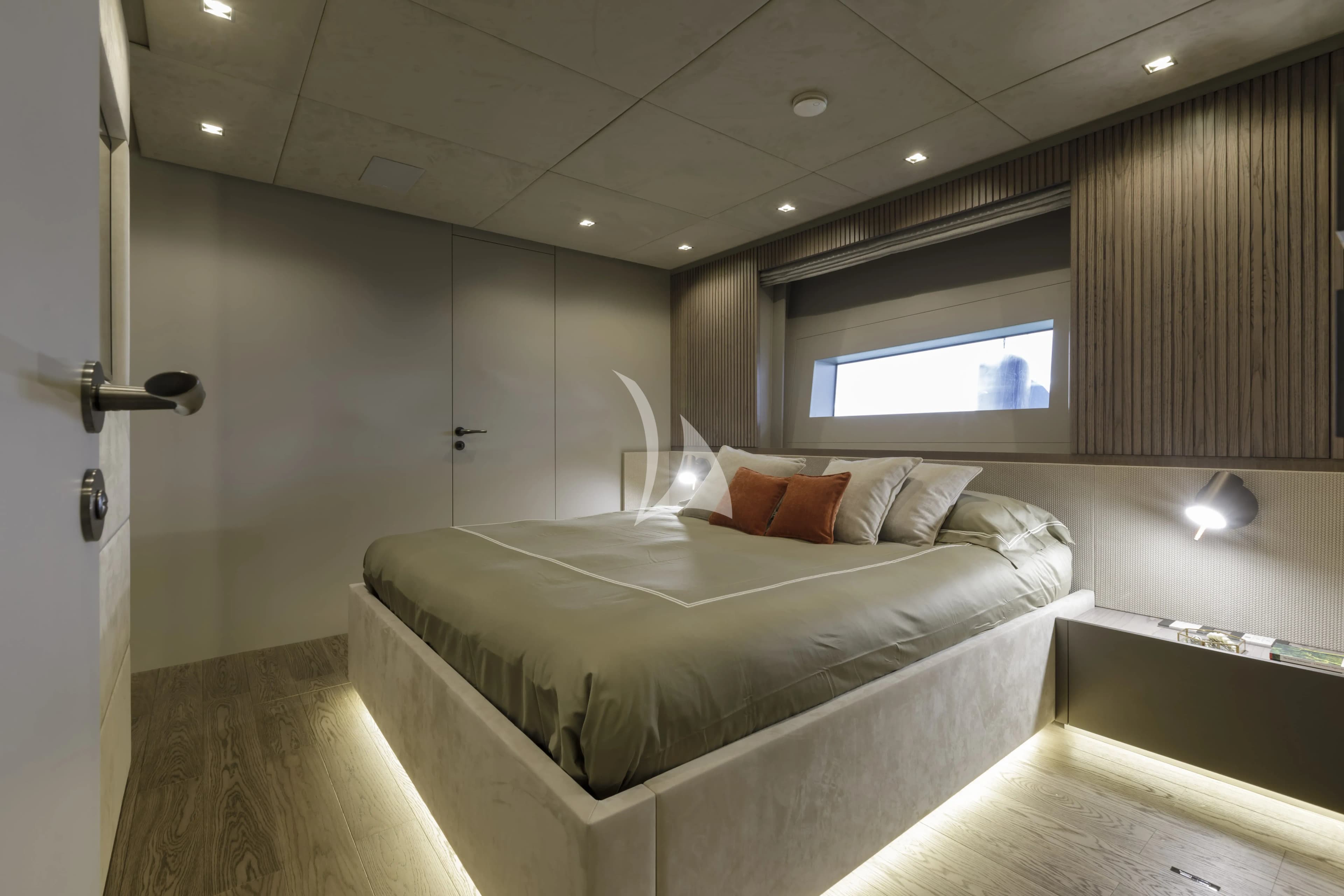 Never Give Up 33GS — photo 2
