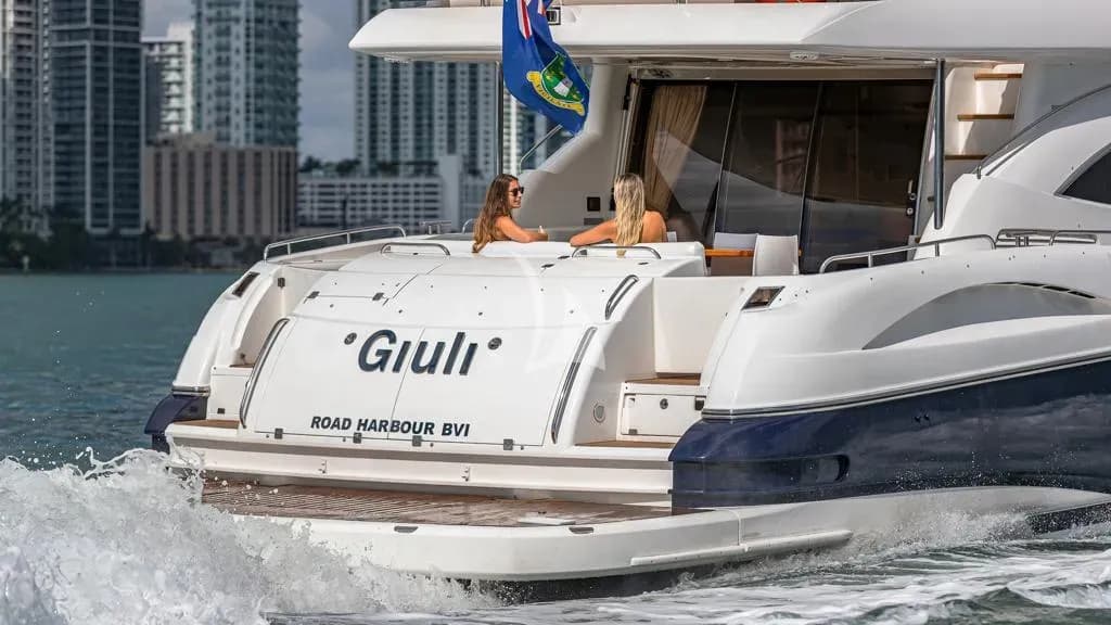 Giuli — photo 4