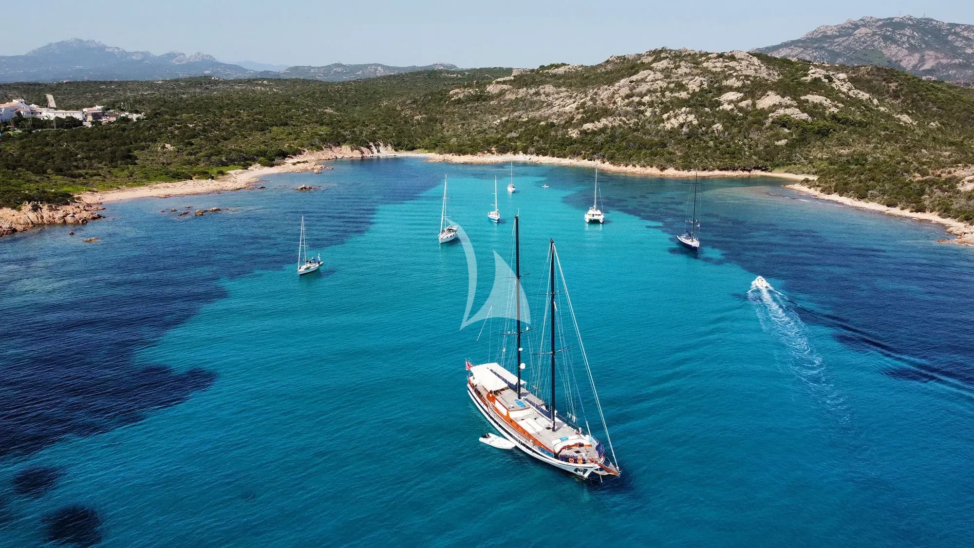 ELIANORA — photo 3