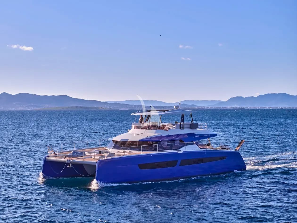 MAJESTY OF GREECE — photo 2