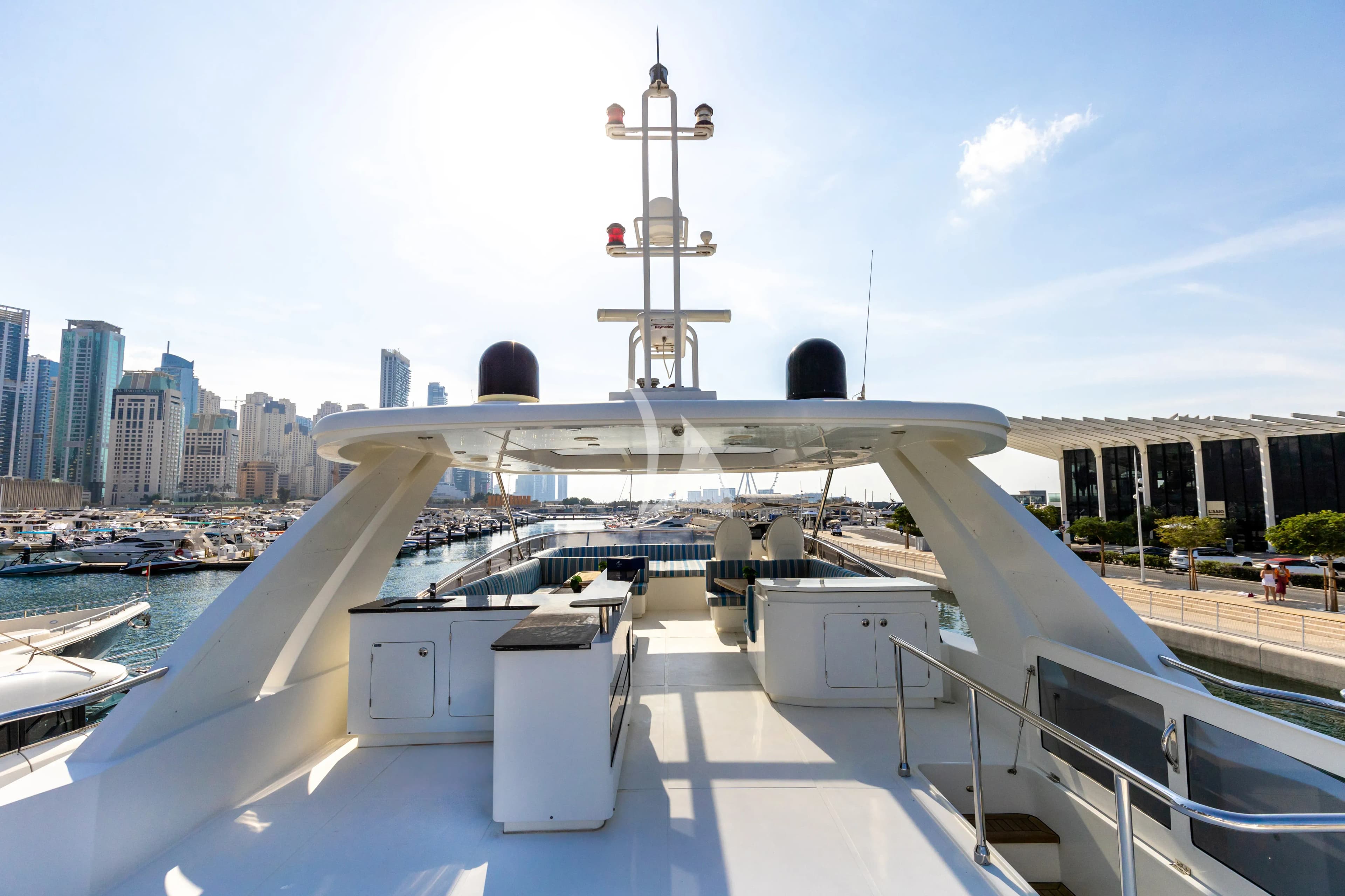 Caliente — photo 3
