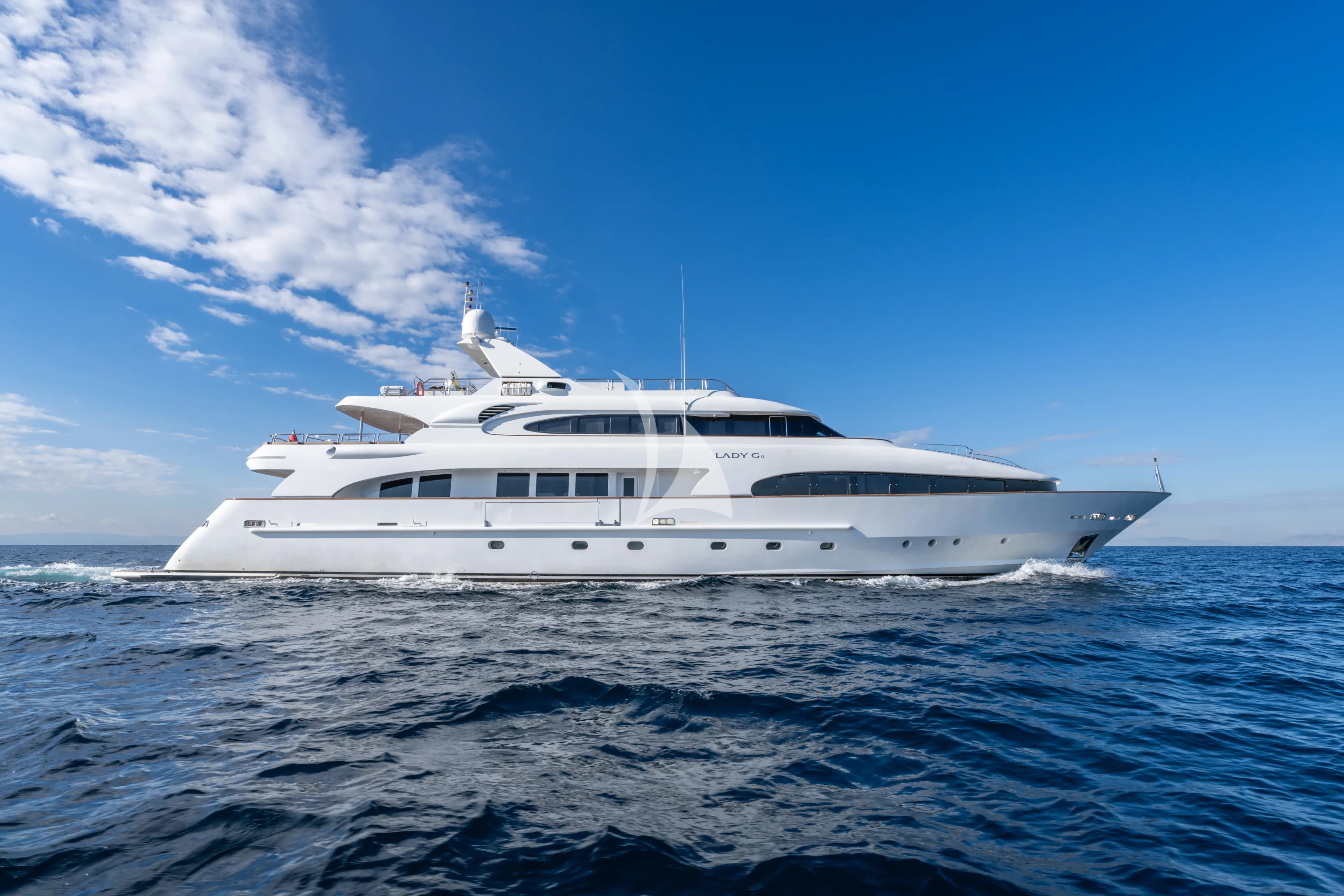 LADY G II — photo 1
