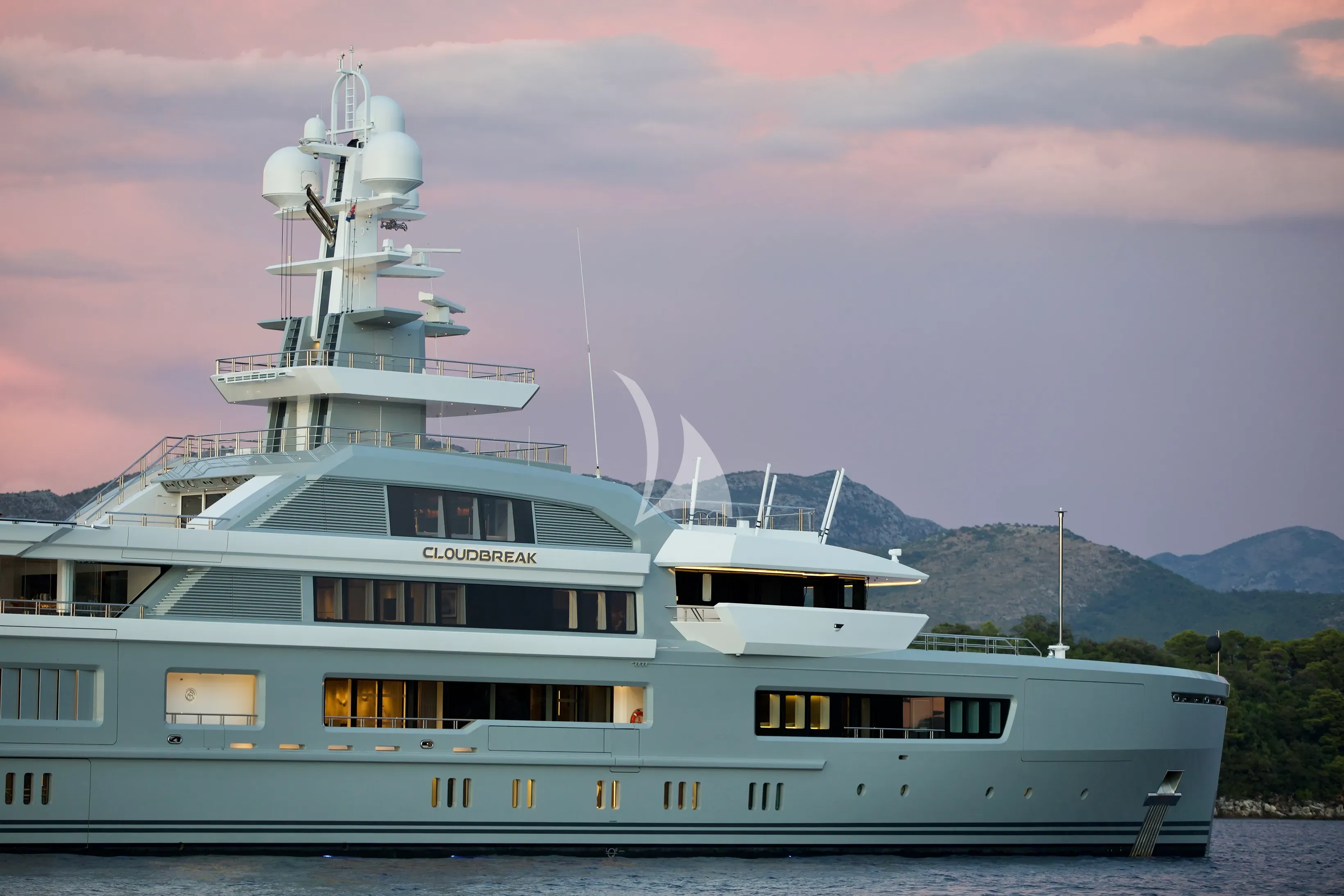 CLOUDBREAK — photo 3