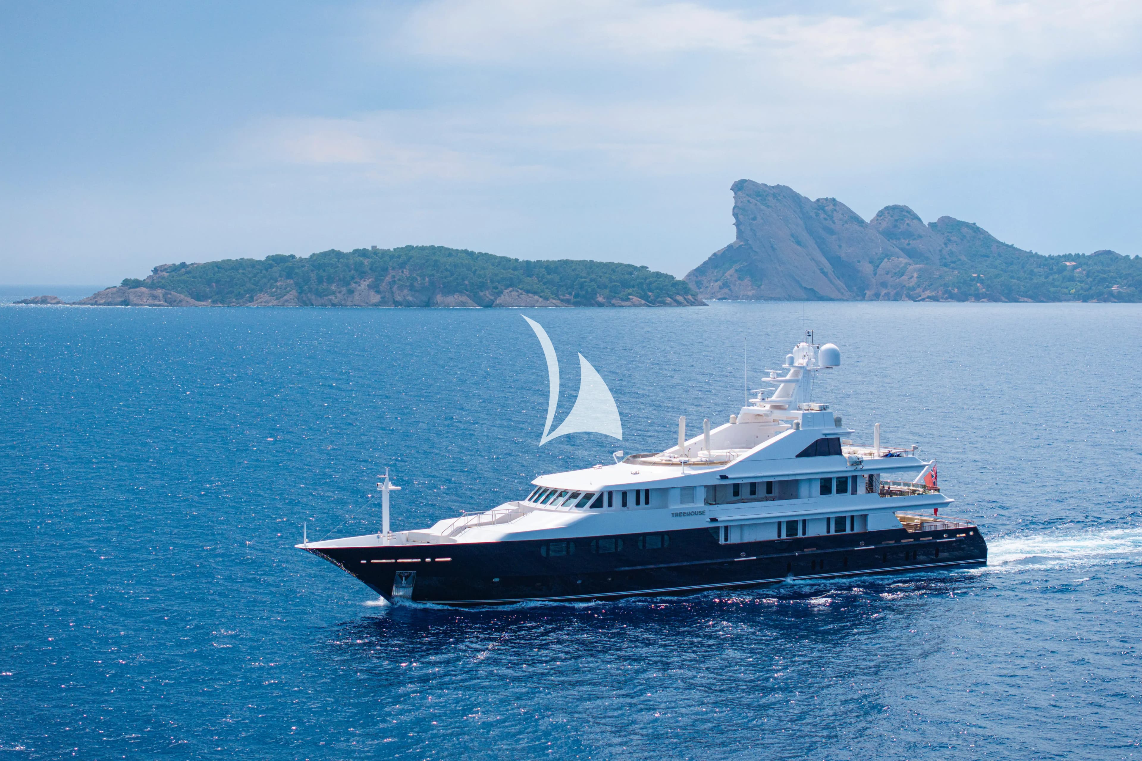 TREEHOUSE — photo 2